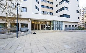 Sejours & Affaires Paris-Davout